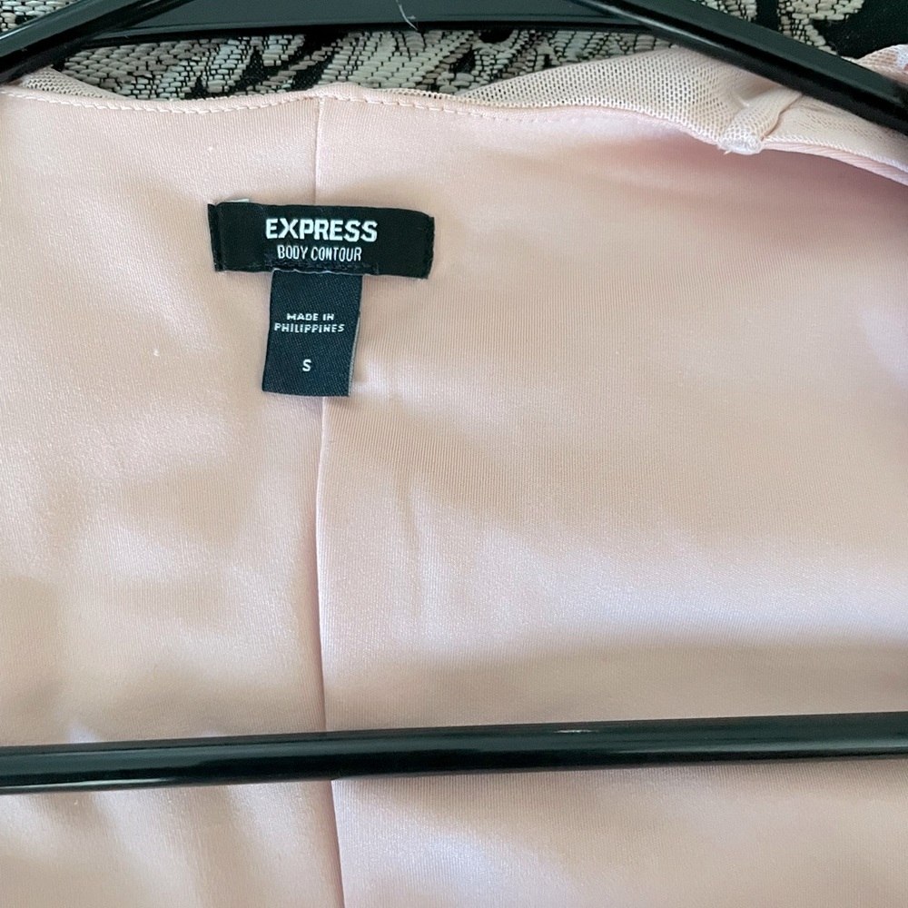 Cute Express Ruched Top - Picture 3 of 5